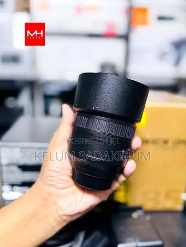 Nikon AF S 85mm 1.8F G Lens Full Set Box