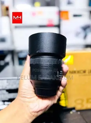 Nikon AF S 85mm 1.8F G Lens Full Set Box