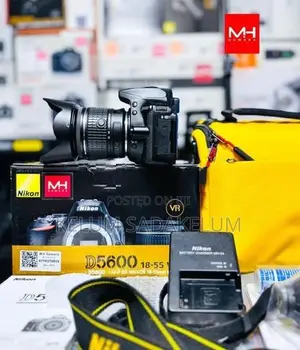 Nikon D5600 24.3MP DSLR Camera Full Set Box