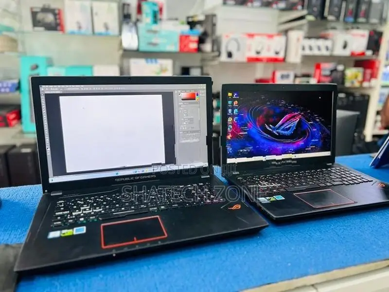 Gaming Asus Strix Laptop - i7 7th GEN 8GB RAM|256GB NVME|GTX 1050 TI 4