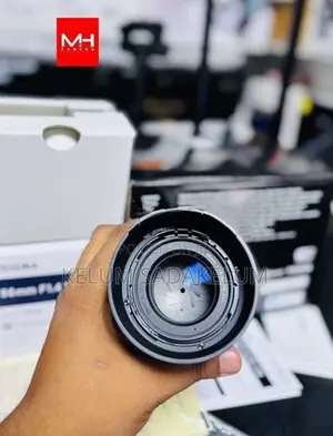 Sony E Mount Sigma 56mm 1.4f DG DN Lens Full Set