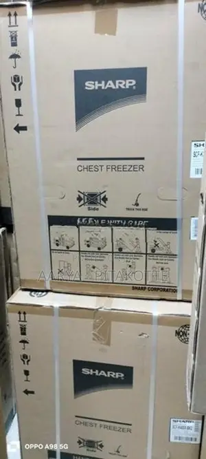 Sharp Chest Freezer - 320L Capacity