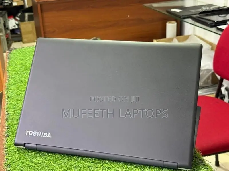 Toshiba i5 6Gen 8GB 256GB SSD 15.6”HD Display