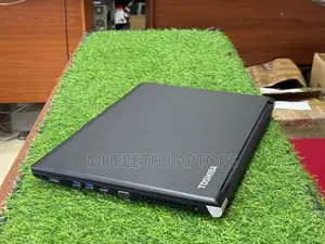 Toshiba i5 6Gen 8GB 256GB SSD 15.6”HD Display