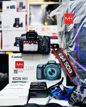 Canon EOS 90D 32.5MP DSLR Camera Full Set Box