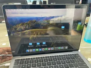 Apple MackBook Air M1 8GB RAM