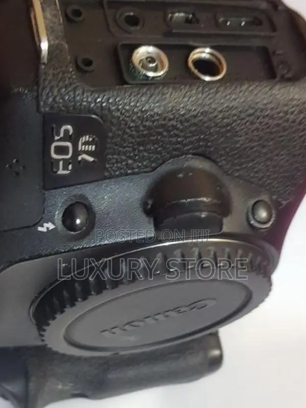 Canon 7D Camera Body
