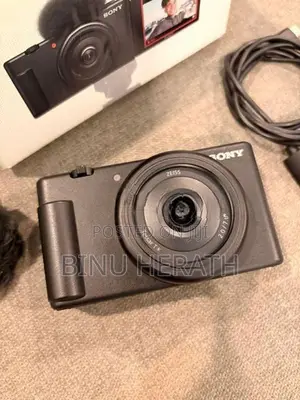Sony ZV-1F Vlogging Camera