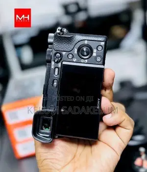 Sony Alpha A6300 4K Mirrorless Camera Full Set