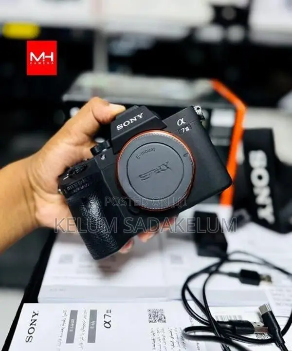 SONY A7 lll Mirrorless Camera Body Full Set 01Y Warranty