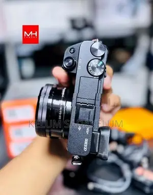 Sony Alpha A6300 4K Mirrorless Camera Full Set