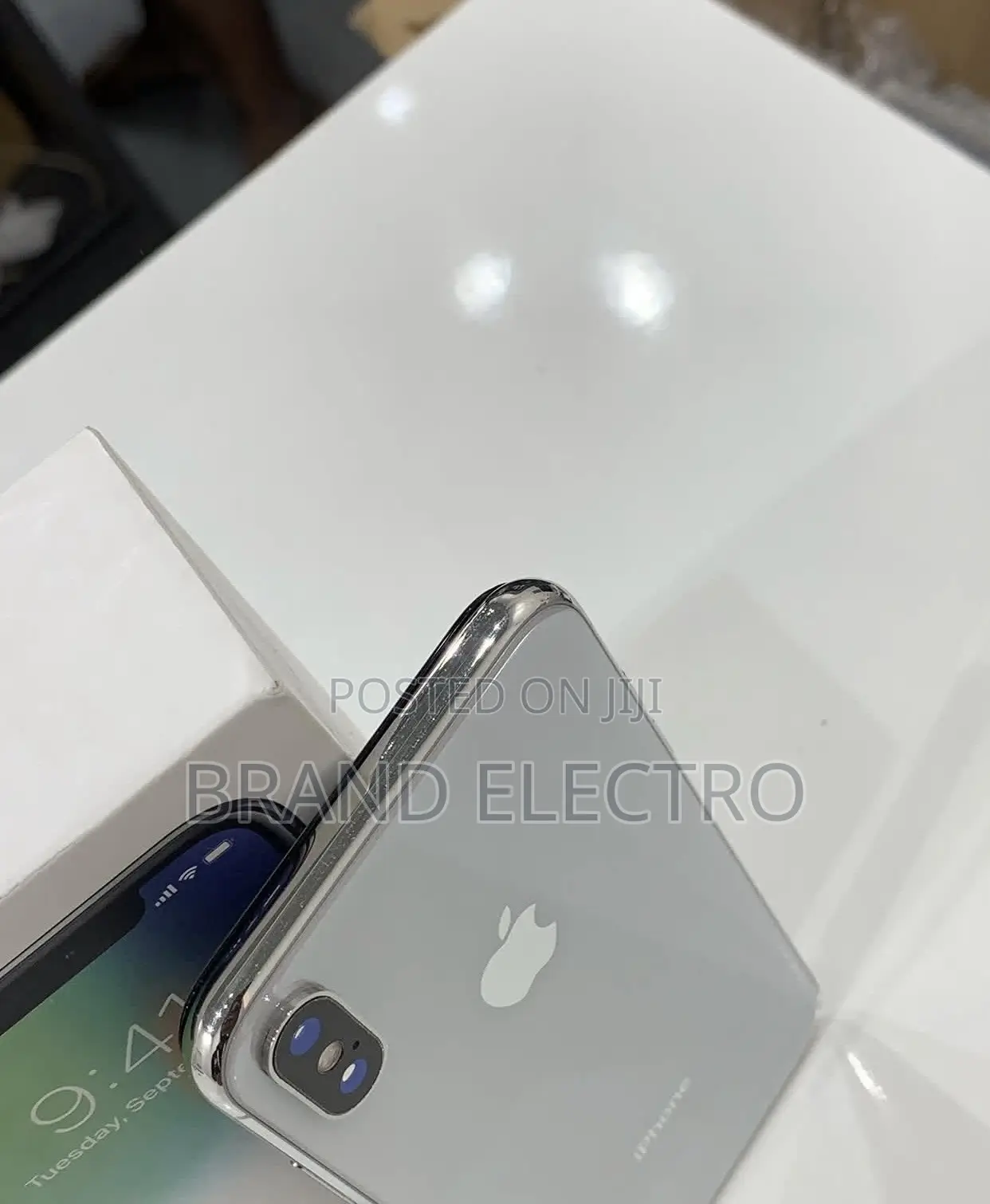 New Apple iPhone X 256 GB White