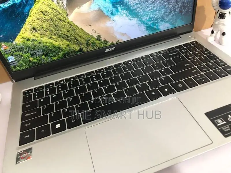 Acer Aspire AMD Ryzen 7 5700U 16GB RAM 512GB Nvme Professional Laptops