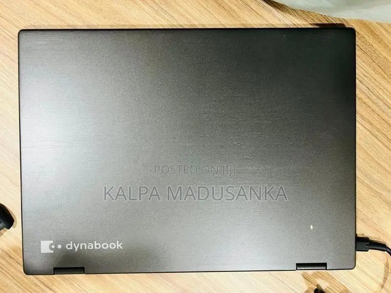 Toshiba dynabook Touch Laptop Core i5 - 8GB Ram