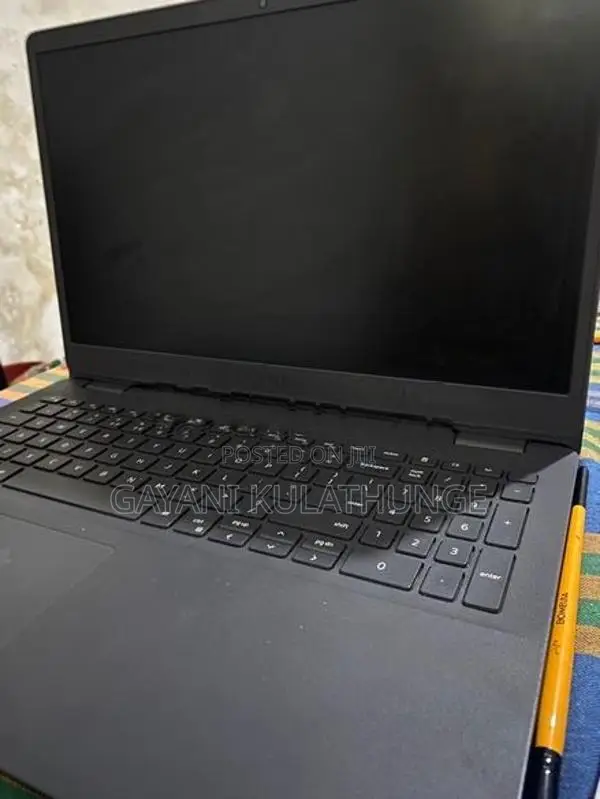 Dell Inspiron 15300