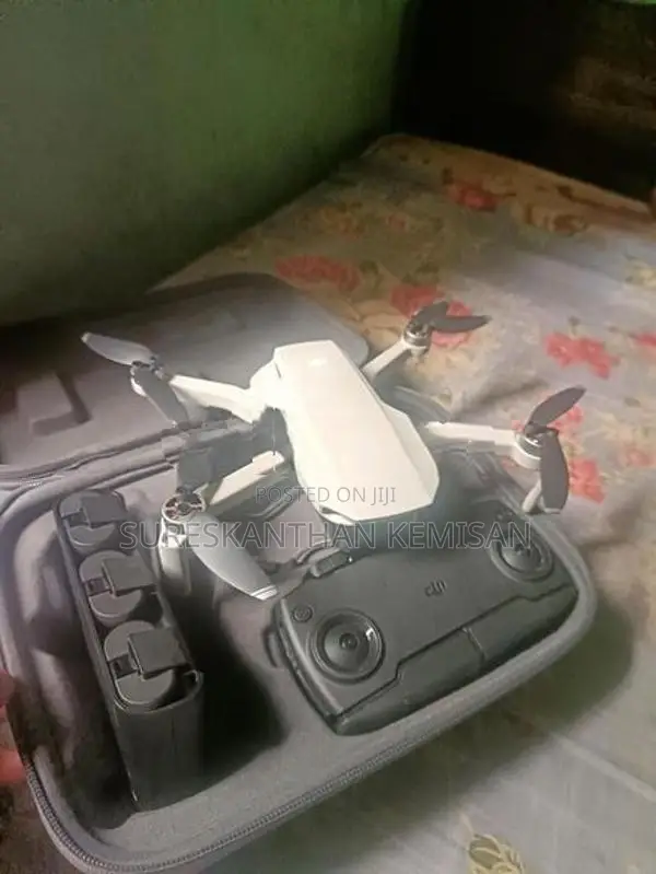 DJI Mavic Mini Combo Drone