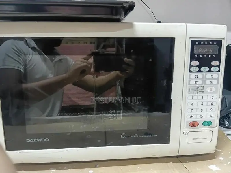 Microwave Oven