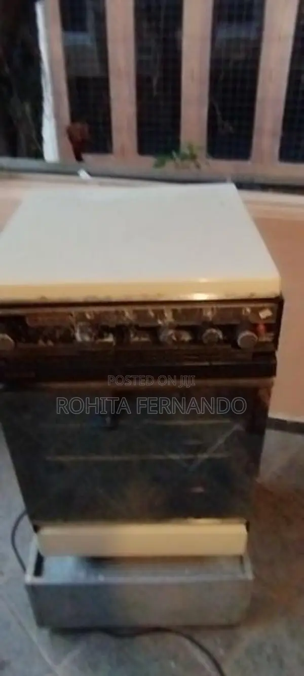 4 Burner with Oven