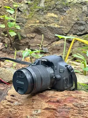 Canon 700D