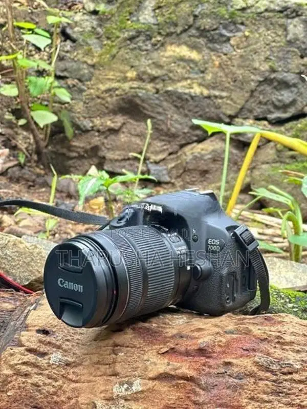 Canon 700D