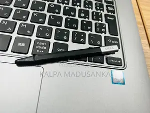 Dell Inspiron 13 7000 touch - Core i3 6th Gen
