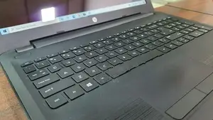 HP 15 ay104tu Core i5 7200U 7th GEN 15.6 inch Display 12GB RAM 256GB S