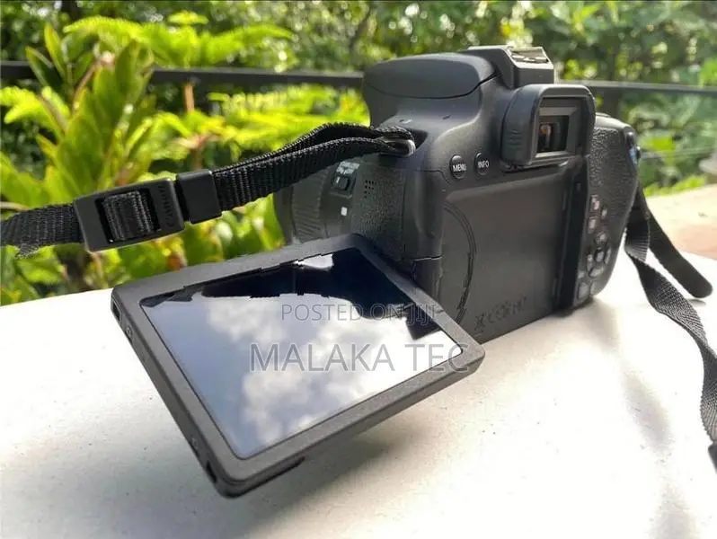 Canon 800D Camera