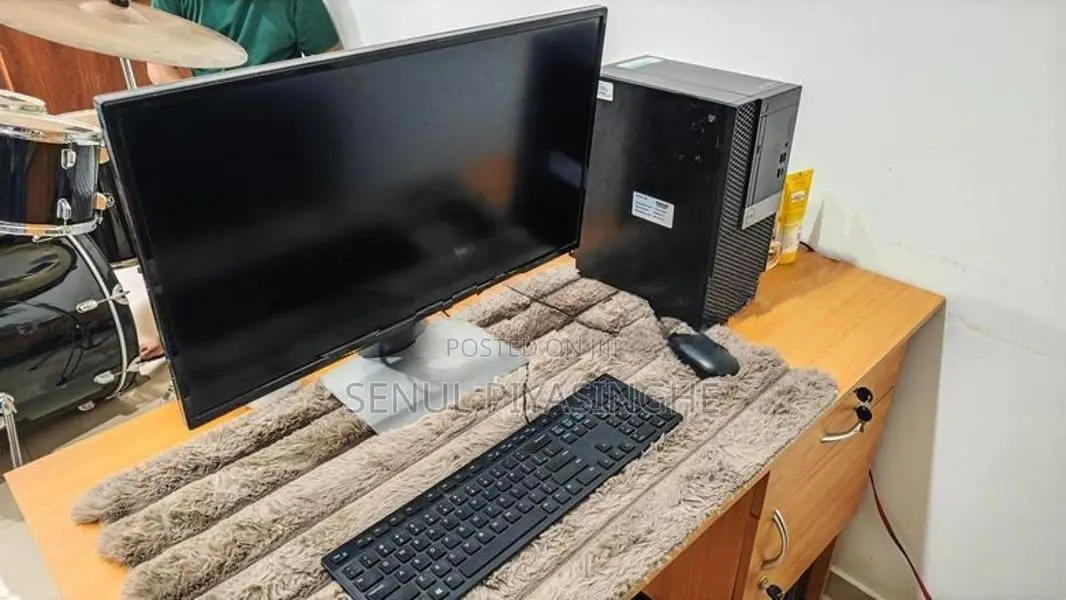 Dell Desktop PC