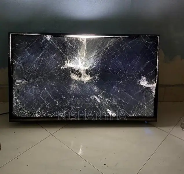 Damro Flat Tv 32 Inches for Parts