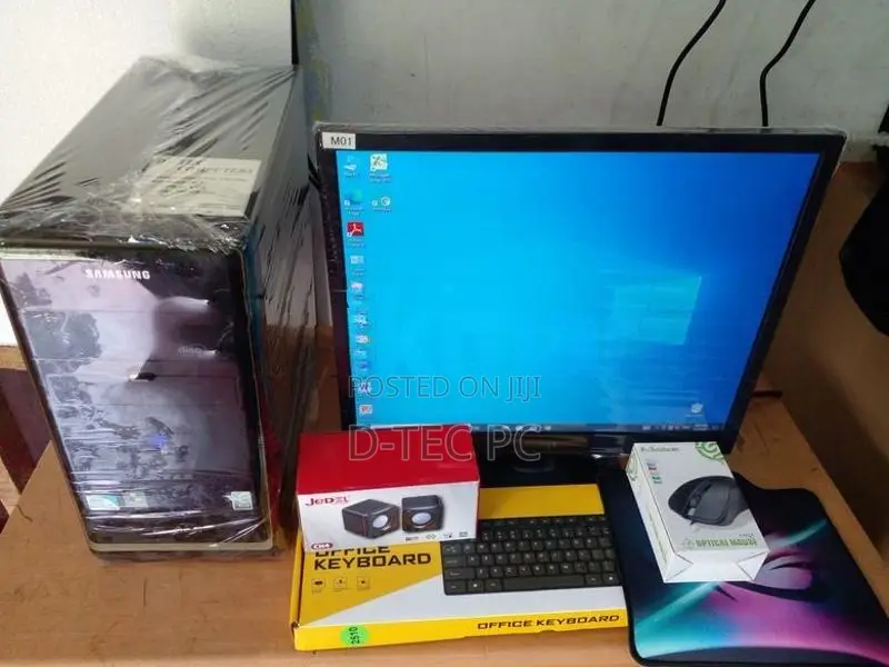 Core™ 2 Quad / 19” LED Screen With Full Set PC