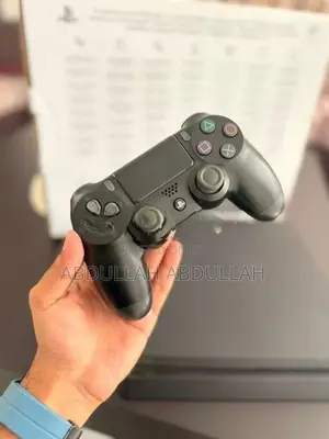 PS4 Slim Console