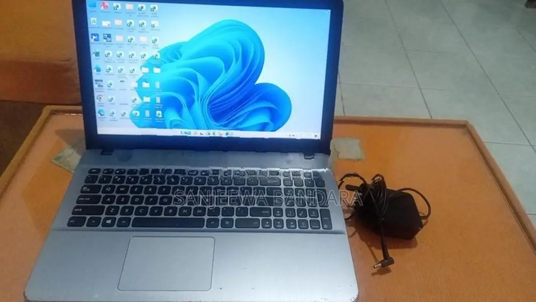 Asus i3 7th Gen Laptop