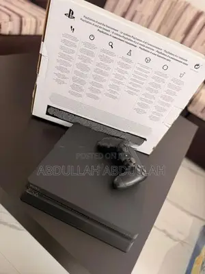 PS4 Slim Console