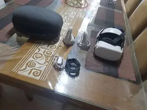 Oculus Quest 2 Vr Set