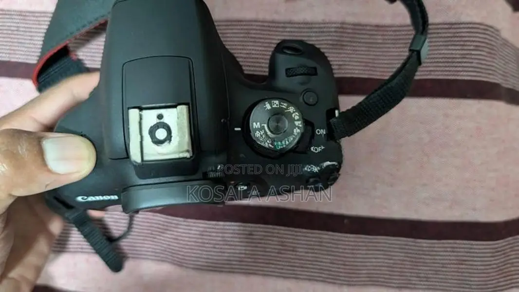 Canon EOS 2000D DSLR Camera with 18-55mm Lens