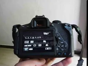 Canon 700D DSLR Camera