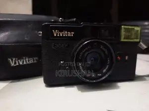 Vintage Vivitar 35EF Compact Camera