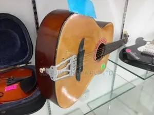 Box Guitar