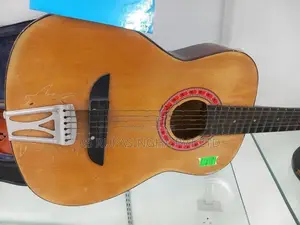 Box Guitar