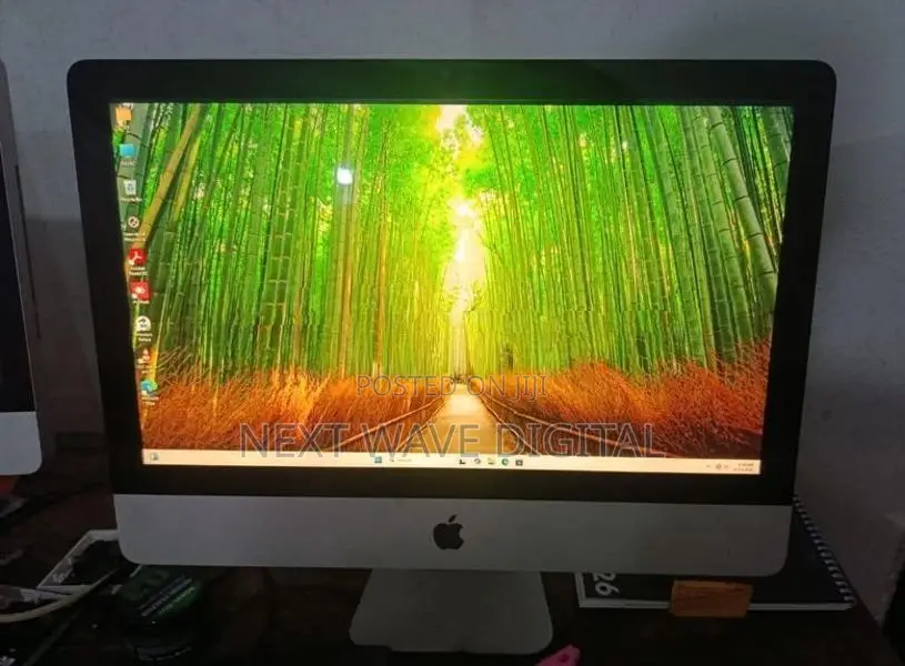 Apple iMac All-in-One Desktop 21.5" inch