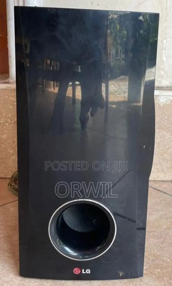 LG Speakers with Sub Woofer