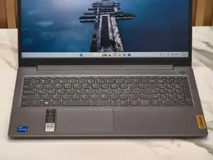 Lenovo Ideapad Slim 3 15IAH8 Core i5 12450H–12th GEN 8GB RAM 512GB NVM