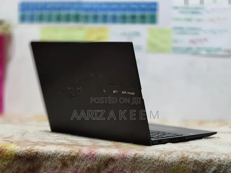 ASUS Vivobook X1606V i5 13th Gen H-Series | 16GB RAM 512GB Nvme 16”