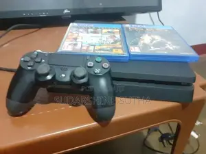 PS4 Slim Edition Console