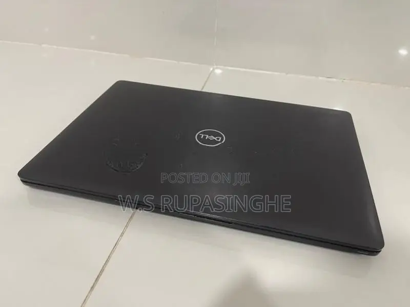 Latitude 5300 Laptop