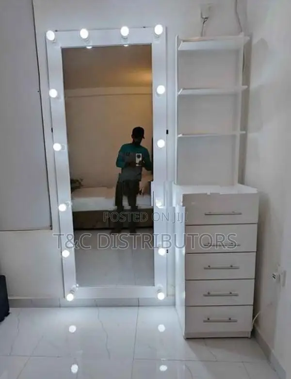 Hollywood Dressing Mirror