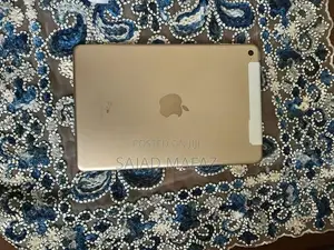 Apple iPad Mini 4