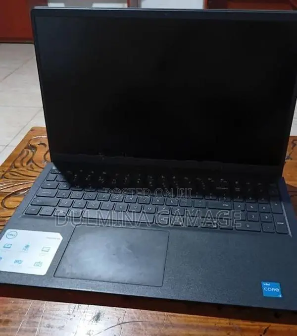 Dell Inspiron 3530