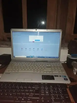 Laptop Sony i5