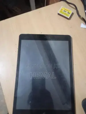 Apple ipad 7 A1278 (Used)